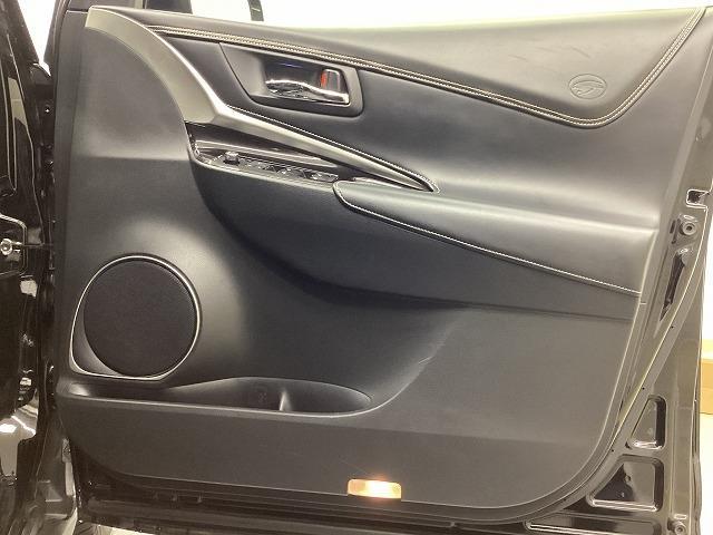 ハリアー プレミアム　ドライブレコーダー　ＥＴＣ　バックカメラ　オートクルーズコントロール　レーンアシスト　パワーシート　衝突被害軽減システム　ＴＶ　オートマチックハイビーム　オートライト　ＬＥＤヘッドランプ（27枚目）