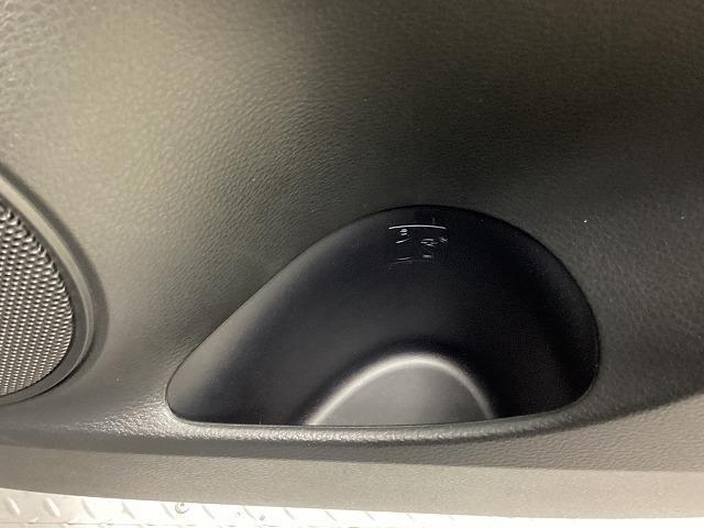 ハリアー プレミアム　ドライブレコーダー　ＥＴＣ　バックカメラ　オートクルーズコントロール　レーンアシスト　パワーシート　衝突被害軽減システム　ＴＶ　オートマチックハイビーム　オートライト　ＬＥＤヘッドランプ（50枚目）