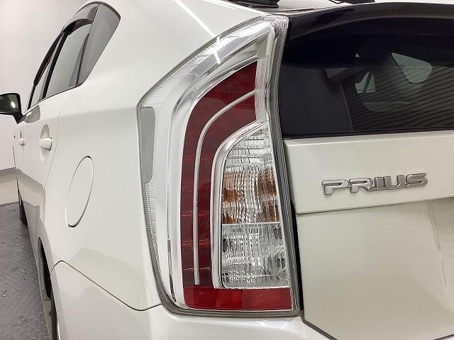 プリウス S ETC バックカメラ ナビ TV アルミホイール HID CVT スマートキー 電動格納ミラー 盗難防止システム CD Bluetooth 衝突安全ボディ ABS ESC エアコン パワーステアリング(43枚目)