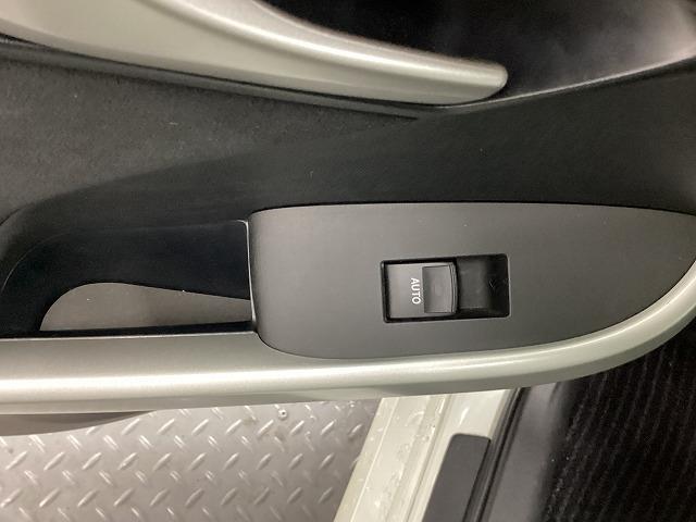 プリウス S ETC バックカメラ ナビ TV アルミホイール HID CVT スマートキー 電動格納ミラー 盗難防止システム CD Bluetooth 衝突安全ボディ ABS ESC エアコン パワーステアリング(59枚目)