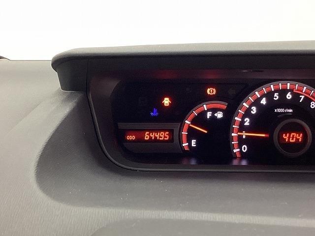 ヴォクシー ZS 煌Z ETC バックカメラ ナビ TV クリアランスソナー 両側電動スライドドア HID スマートキー 電動格納ミラー 後席モニター 3列シート ウォークスルー CVT アルミホイール 盗難防止システム(23枚目)