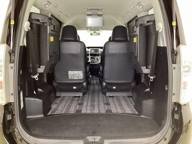 ヴォクシー ZS 煌Z ETC バックカメラ ナビ TV クリアランスソナー 両側電動スライドドア HID スマートキー 電動格納ミラー 後席モニター 3列シート ウォークスルー CVT アルミホイール 盗難防止システム(26枚目)