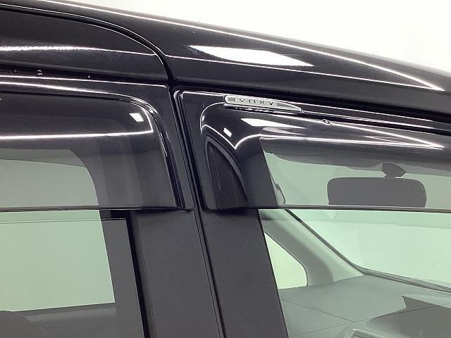 ヴォクシー ZS 煌Z ETC バックカメラ ナビ TV クリアランスソナー 両側電動スライドドア HID スマートキー 電動格納ミラー 後席モニター 3列シート ウォークスルー CVT アルミホイール 盗難防止システム(30枚目)