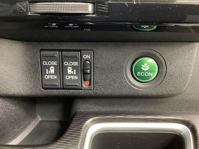 ステップワゴンスパーダ スパーダ・クールスピリット ホンダセンシング ドライブレコーダー ETC バックカメラ ナビ TV オートクルーズコントロール レーンアシスト 衝突被害軽減システム 両側電動スライドドア LEDヘッドランプ スマートキー アイドリングストップ(8枚目)