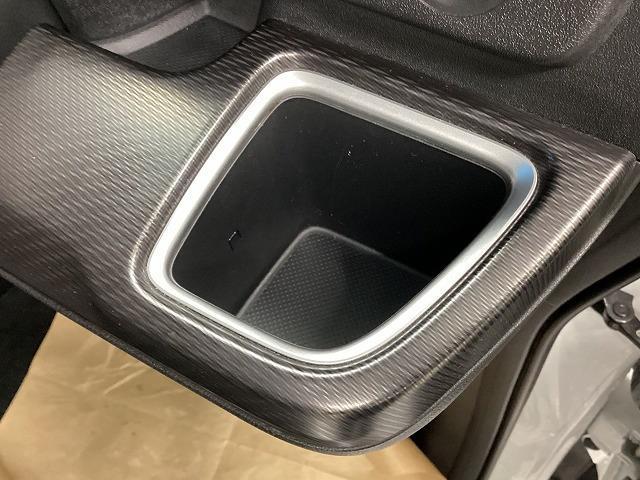 ステップワゴンスパーダ スパーダ・クールスピリット ホンダセンシング ドライブレコーダー ETC バックカメラ ナビ TV オートクルーズコントロール レーンアシスト 衝突被害軽減システム 両側電動スライドドア LEDヘッドランプ スマートキー アイドリングストップ(34枚目)