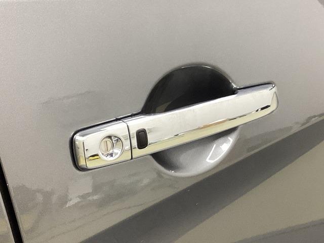 セレナ ＸＶ　ドライブレコーダー　ＥＴＣ　ナビ　ＴＶ　クリアランスソナー　オートクルーズコントロール　衝突被害軽減システム　両側電動スライドドア　スマートキー　アイドリングストップ　電動格納ミラー　３列シート（26枚目）