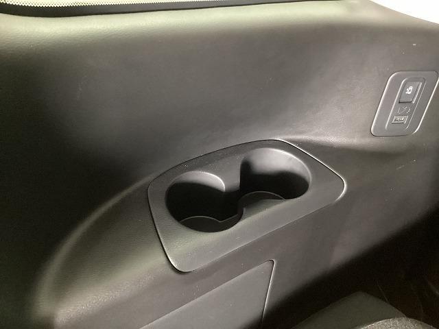 セレナ ＸＶ　ドライブレコーダー　ＥＴＣ　ナビ　ＴＶ　クリアランスソナー　オートクルーズコントロール　衝突被害軽減システム　両側電動スライドドア　スマートキー　アイドリングストップ　電動格納ミラー　３列シート（49枚目）