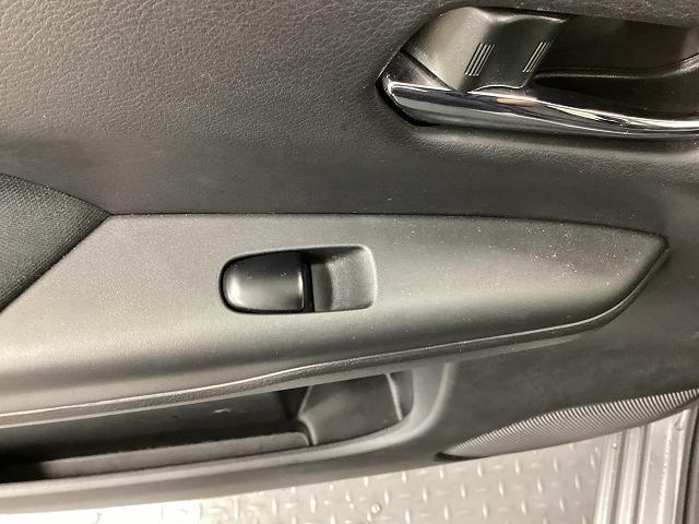 セレナ ＸＶ　ドライブレコーダー　ＥＴＣ　ナビ　ＴＶ　クリアランスソナー　オートクルーズコントロール　衝突被害軽減システム　両側電動スライドドア　スマートキー　アイドリングストップ　電動格納ミラー　３列シート（58枚目）