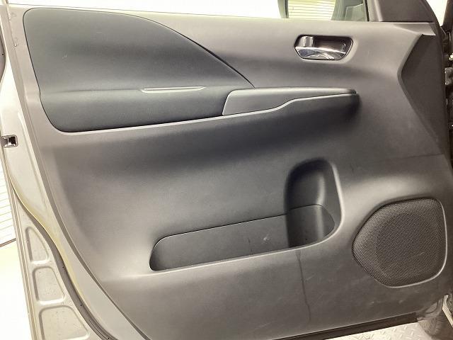 セレナ ＸＶ　ドライブレコーダー　ＥＴＣ　ナビ　ＴＶ　クリアランスソナー　オートクルーズコントロール　衝突被害軽減システム　両側電動スライドドア　スマートキー　アイドリングストップ　電動格納ミラー　３列シート（59枚目）