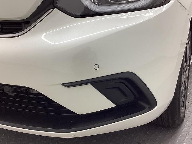 フィット ｅ：ＨＥＶホーム　２０周年特別仕様車　カーサ　ドライブレコーダー　バックカメラ　ナビ　ＴＶ　クリアランスソナー　オートクルーズコントロール　レーンアシスト　衝突被害軽減システム　アルミホイール　オートライト　ＬＥＤヘッドランプ　スマートキー（32枚目）