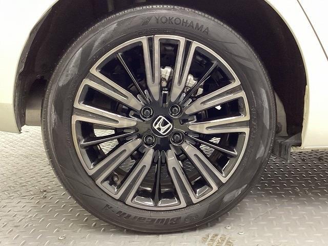 フィット ｅ：ＨＥＶホーム　２０周年特別仕様車　カーサ　ドライブレコーダー　バックカメラ　ナビ　ＴＶ　クリアランスソナー　オートクルーズコントロール　レーンアシスト　衝突被害軽減システム　アルミホイール　オートライト　ＬＥＤヘッドランプ　スマートキー（37枚目）