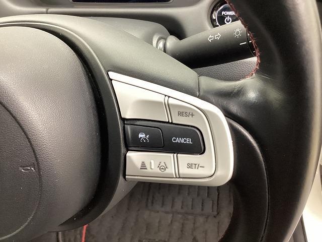 フィット ｅ：ＨＥＶホーム　２０周年特別仕様車　カーサ　ドライブレコーダー　バックカメラ　ナビ　ＴＶ　クリアランスソナー　オートクルーズコントロール　レーンアシスト　衝突被害軽減システム　アルミホイール　オートライト　ＬＥＤヘッドランプ　スマートキー（47枚目）