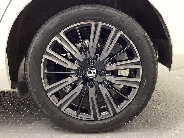 フィット ｅ：ＨＥＶホーム　２０周年特別仕様車　カーサ　ドライブレコーダー　バックカメラ　ナビ　ＴＶ　クリアランスソナー　オートクルーズコントロール　レーンアシスト　衝突被害軽減システム　アルミホイール　オートライト　ＬＥＤヘッドランプ　スマートキー（51枚目）