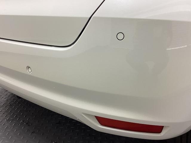 フィット ｅ：ＨＥＶホーム　２０周年特別仕様車　カーサ　ドライブレコーダー　バックカメラ　ナビ　ＴＶ　クリアランスソナー　オートクルーズコントロール　レーンアシスト　衝突被害軽減システム　アルミホイール　オートライト　ＬＥＤヘッドランプ　スマートキー（54枚目）