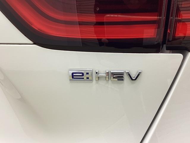 フィット ｅ：ＨＥＶホーム　２０周年特別仕様車　カーサ　ドライブレコーダー　バックカメラ　ナビ　ＴＶ　クリアランスソナー　オートクルーズコントロール　レーンアシスト　衝突被害軽減システム　アルミホイール　オートライト　ＬＥＤヘッドランプ　スマートキー（59枚目）