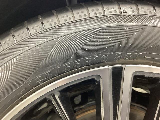 フィット ｅ：ＨＥＶホーム　２０周年特別仕様車　カーサ　ドライブレコーダー　バックカメラ　ナビ　ＴＶ　クリアランスソナー　オートクルーズコントロール　レーンアシスト　衝突被害軽減システム　アルミホイール　オートライト　ＬＥＤヘッドランプ　スマートキー（61枚目）