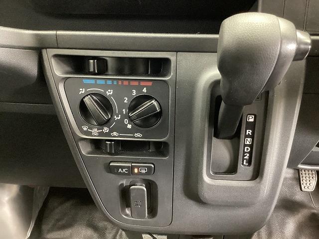 ハイゼットカーゴ ＤＸ　軽バン　ＡＴ　衝突被害軽減システム　クリアランスソナー　ドライブレコーダー　両側スライドドア　アイドリングストップ　オートマチックハイビーム　ＥＳＣ　エアコン　パワーステアリング（8枚目）