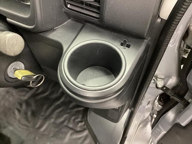 ハイゼットカーゴ ＤＸ　軽バン　ＡＴ　衝突被害軽減システム　クリアランスソナー　ドライブレコーダー　両側スライドドア　アイドリングストップ　オートマチックハイビーム　ＥＳＣ　エアコン　パワーステアリング（11枚目）