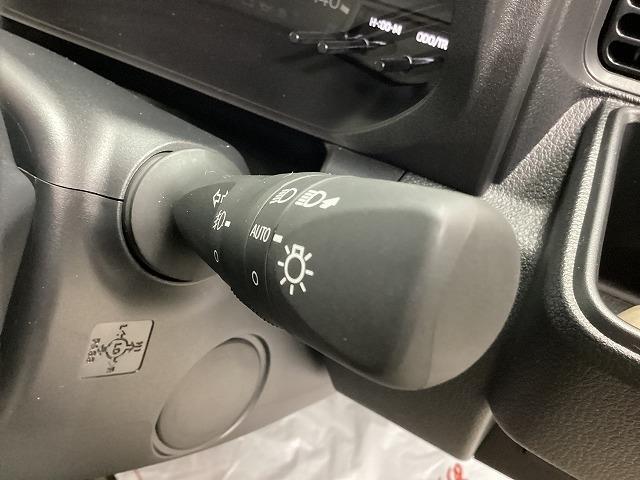 ハイゼットトラック ジャンボ　４ＷＤ　ＣＶＴ　衝突被害軽減システム　クリアランスソナー　スマートキー　アイドリングストップ　電動格納ミラー　オートライト　ＥＳＣ　エアコン　パワーステアリング　パワーウィンドウ（6枚目）