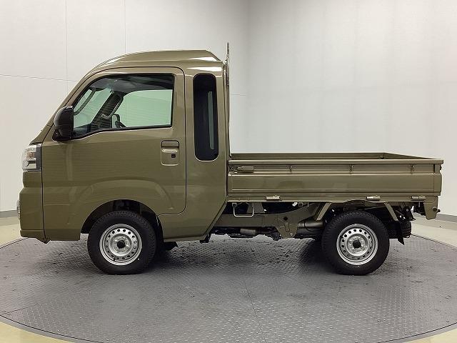 ハイゼットトラック ジャンボ　４ＷＤ　ＣＶＴ　衝突被害軽減システム　クリアランスソナー　スマートキー　アイドリングストップ　電動格納ミラー　オートライト　ＥＳＣ　エアコン　パワーステアリング　パワーウィンドウ（16枚目）