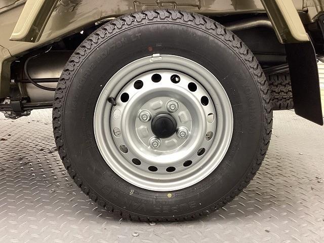 ハイゼットトラック ジャンボ　４ＷＤ　ＣＶＴ　衝突被害軽減システム　クリアランスソナー　スマートキー　アイドリングストップ　電動格納ミラー　オートライト　ＥＳＣ　エアコン　パワーステアリング　パワーウィンドウ（20枚目）