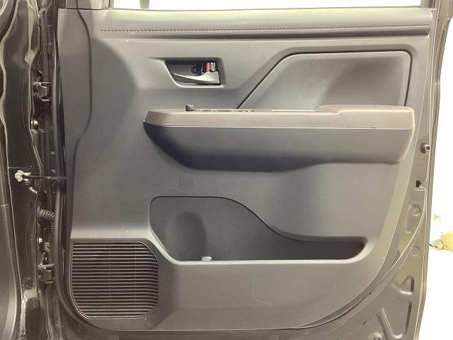 ルーミー Ｘ　ドライブレコーダー　ＥＴＣ　バックカメラ　ナビ　ＴＶ　両側スライド・片側電動　クリアランスソナー　衝突被害軽減システム　オートライト　スマートキー　アイドリングストップ　電動格納ミラー　フルフラット（63枚目）