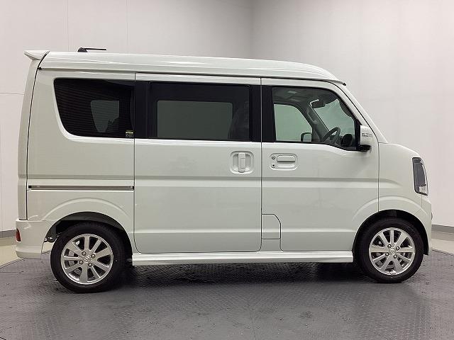 エブリイワゴン ＰＺターボ　両側スライド・片側電動　クリアランスソナー　レーンアシスト　衝突被害軽減システム　オートライト　ＬＥＤヘッドランプ　スマートキー　アイドリングストップ　電動格納ミラー　シートヒーター　ベンチシート（15枚目）