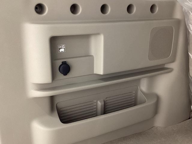 エブリイワゴン ＰＺターボ　両側スライド・片側電動　クリアランスソナー　レーンアシスト　衝突被害軽減システム　オートライト　ＬＥＤヘッドランプ　スマートキー　アイドリングストップ　電動格納ミラー　シートヒーター　ベンチシート（23枚目）