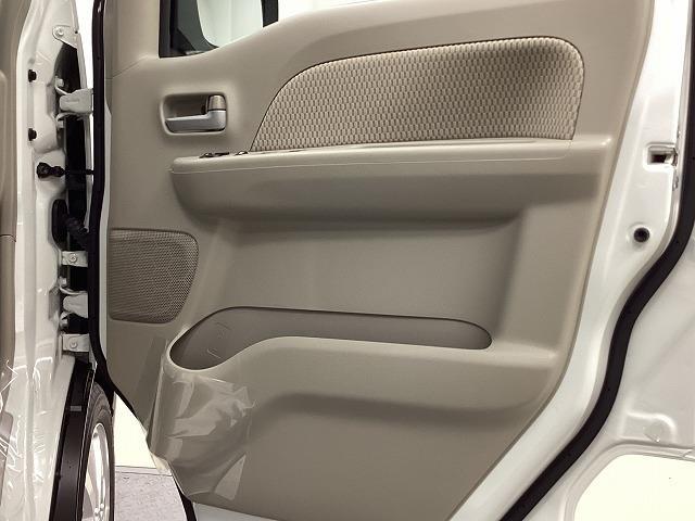 エブリイワゴン ＰＺターボ　両側スライド・片側電動　クリアランスソナー　レーンアシスト　衝突被害軽減システム　オートライト　ＬＥＤヘッドランプ　スマートキー　アイドリングストップ　電動格納ミラー　シートヒーター　ベンチシート（30枚目）