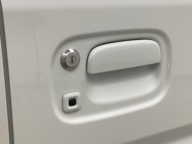 エブリイワゴン ＰＺターボ　両側スライド・片側電動　クリアランスソナー　レーンアシスト　衝突被害軽減システム　オートライト　ＬＥＤヘッドランプ　スマートキー　アイドリングストップ　電動格納ミラー　シートヒーター　ベンチシート（45枚目）