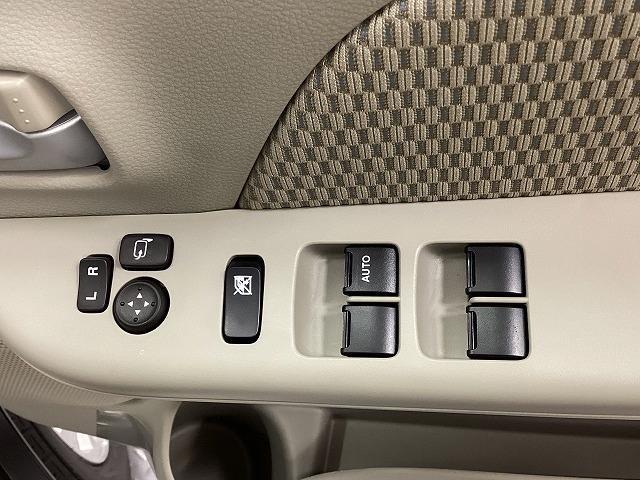 エブリイワゴン ＰＺターボ　両側スライド・片側電動　クリアランスソナー　レーンアシスト　衝突被害軽減システム　オートライト　ＬＥＤヘッドランプ　スマートキー　アイドリングストップ　電動格納ミラー　シートヒーター　ベンチシート（10枚目）