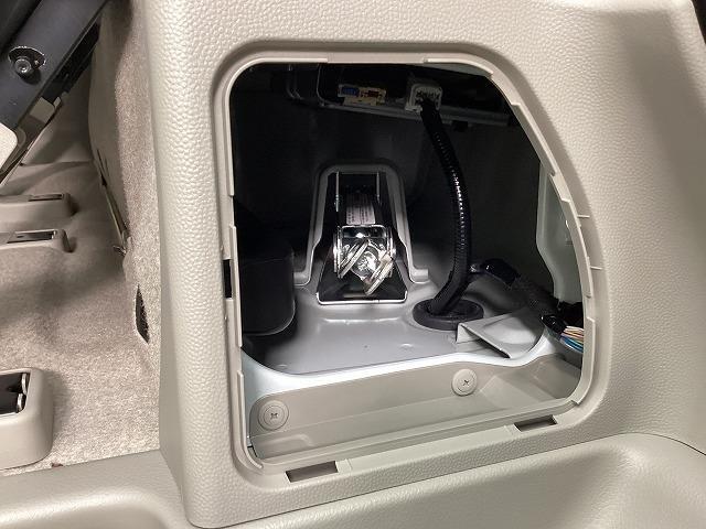 エブリイワゴン ＰＺターボ　両側スライド・片側電動　クリアランスソナー　レーンアシスト　衝突被害軽減システム　オートライト　ＬＥＤヘッドランプ　スマートキー　アイドリングストップ　電動格納ミラー　シートヒーター　ベンチシート（36枚目）