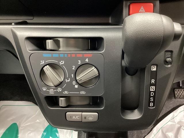 ミライース L SAIII クリアランスソナー 衝突被害軽減システム オートマチックハイビーム オートライト キーレスエントリー アイドリングストップ CVT 盗難防止システム ABS ESC 衝突安全ボディ エアコン(5枚目)