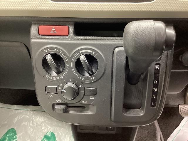 アルト Ｌ　ドライブレコーダー　クリアランスソナー　レーンアシスト　衝突被害軽減システム　キーレスエントリー　アイドリングストップ　シートヒーター　ＣＶＴ　盗難防止システム　ＡＢＳ　ＥＳＣ　ＣＤ（5枚目）