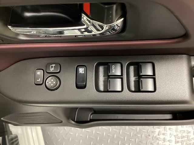 スペーシアカスタム ハイブリッドＸＳ　両側電動スライドドア　クリアランスソナー　オートクルーズコントロール　レーンアシスト　衝突被害軽減システム　オートライト　ＬＥＤヘッドランプ　スマートキー　アイドリングストップ　電動格納ミラー（9枚目）