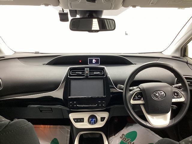 プリウス Ａ　ドライブレコーダー　ＥＴＣ　クリアランスソナー　レーンアシスト　オートクルーズコントロール　パークアシスト　衝突被害軽減システム　バックカメラ　ナビ　ＴＶ　アルミホイール　オートマチックハイビーム（2枚目）