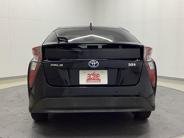 プリウス Ａ　ドライブレコーダー　ＥＴＣ　クリアランスソナー　レーンアシスト　オートクルーズコントロール　パークアシスト　衝突被害軽減システム　バックカメラ　ナビ　ＴＶ　アルミホイール　オートマチックハイビーム（16枚目）