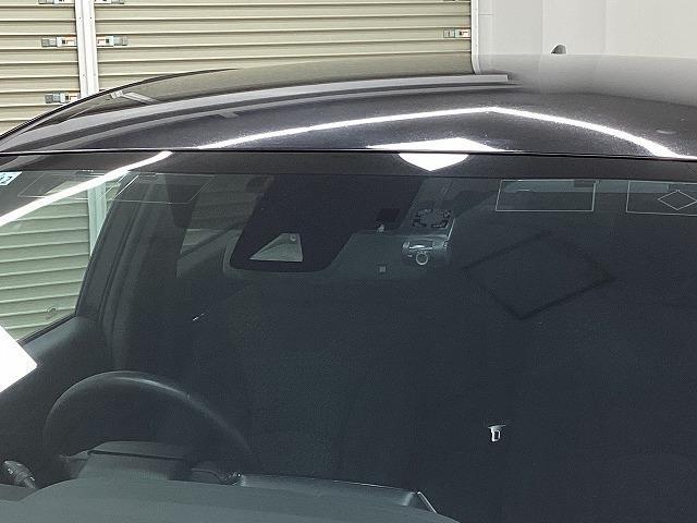 プリウス Ａ　ドライブレコーダー　ＥＴＣ　クリアランスソナー　レーンアシスト　オートクルーズコントロール　パークアシスト　衝突被害軽減システム　バックカメラ　ナビ　ＴＶ　アルミホイール　オートマチックハイビーム（25枚目）