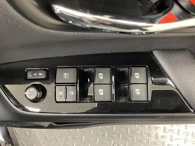 プリウス Ａ　ドライブレコーダー　ＥＴＣ　クリアランスソナー　レーンアシスト　オートクルーズコントロール　パークアシスト　衝突被害軽減システム　バックカメラ　ナビ　ＴＶ　アルミホイール　オートマチックハイビーム（49枚目）