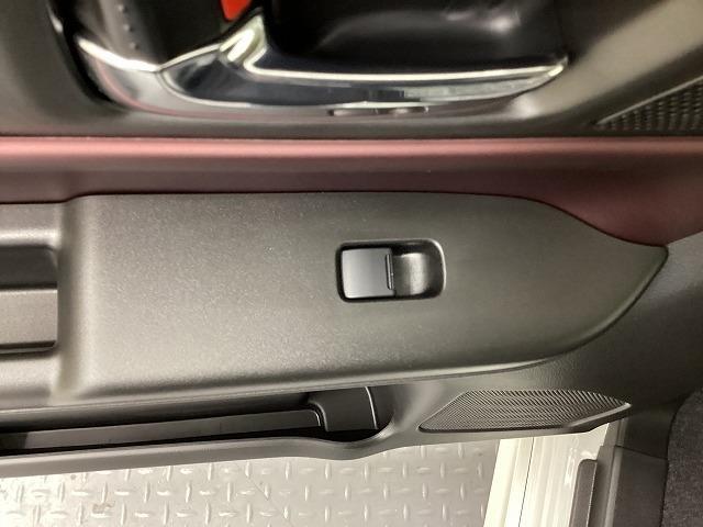 スペーシアカスタム ハイブリッドＸＳターボ　両側電動スライドドア　クリアランスソナー　オートクルーズコントロール　レーンアシスト　衝突被害軽減システム　オートライト　ＬＥＤヘッドランプ　スマートキー　アイドリングストップ　電動格納ミラー（61枚目）