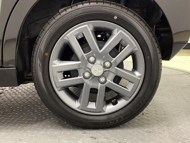 デリカミニ Ｔ　プレミアム　４ＷＤ　全周囲カメラ　両側電動スライドドア　クリアランスソナー　オートクルーズコントロール　衝突被害軽減システム　ＬＥＤヘッドランプ　ヘッドライトウォッシャー　スマートキー　アイドリングストップ（35枚目）