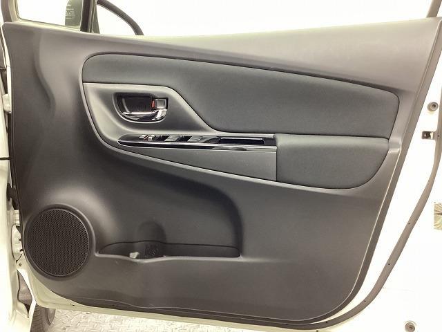 ヴィッツ Ｆ　セーフティーエディションＩＩＩ　ドライブレコーダー　ＥＴＣ　バックカメラ　ＴＶ　レーンアシスト　衝突被害軽減システム　オートマチックハイビーム　オートライト　ＬＥＤヘッドランプ　スマートキー　電動格納ミラー　ＣＶＴ　盗難防止システム（43枚目）