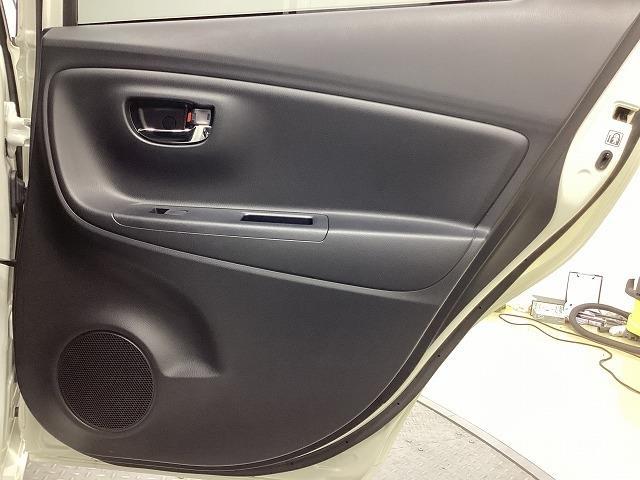 ヴィッツ Ｆ　セーフティーエディションＩＩＩ　ドライブレコーダー　ＥＴＣ　バックカメラ　ＴＶ　レーンアシスト　衝突被害軽減システム　オートマチックハイビーム　オートライト　ＬＥＤヘッドランプ　スマートキー　電動格納ミラー　ＣＶＴ　盗難防止システム（54枚目）