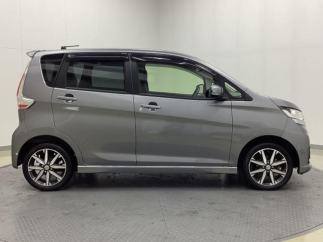 デイズ ハイウェイスター　Ｇターボ　ドライブレコーダー　ＥＴＣ　全周囲カメラ　ナビ　ＴＶ　オートクルーズコントロール　衝突被害軽減システム　オートマチックハイビーム　ＨＩＤ　スマートキー　アイドリングストップ　電動格納ミラー（15枚目）