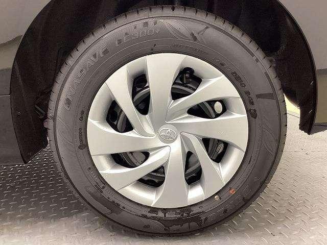 ヤリス Ｘ　登録済未使用車　トヨタセーフティセンス　純正８インチディスプレイオーディオ　バックカメラ　ＥＴＣ（7枚目）