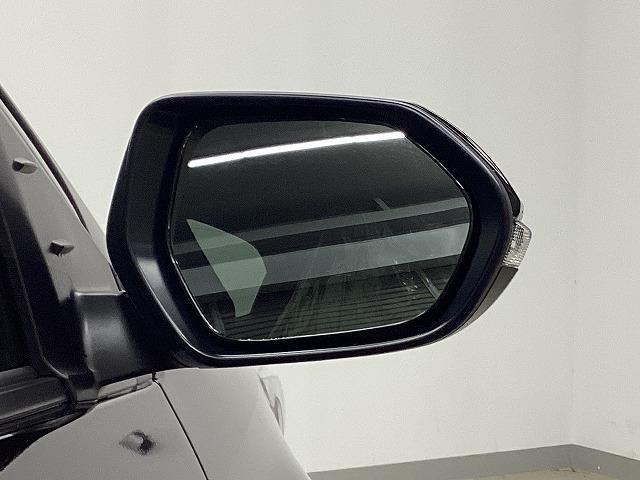 ヤリス Ｘ　登録済未使用車　トヨタセーフティセンス　純正８インチディスプレイオーディオ　バックカメラ　ＥＴＣ（19枚目）