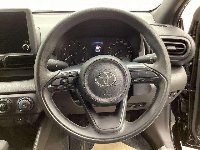 ヤリス Ｘ　登録済未使用車　トヨタセーフティセンス　純正８インチディスプレイオーディオ　バックカメラ　ＥＴＣ（24枚目）