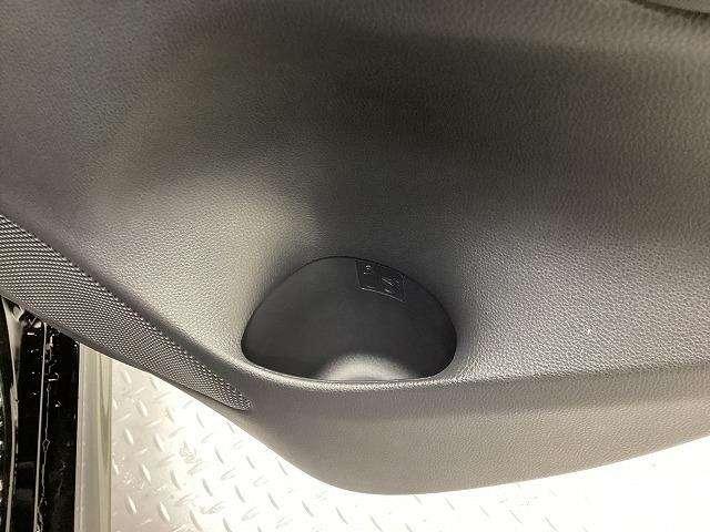 ヤリス Ｘ　登録済未使用車　トヨタセーフティセンス　純正８インチディスプレイオーディオ　バックカメラ　ＥＴＣ（49枚目）