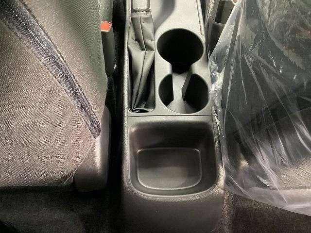 ヤリス Ｘ　登録済未使用車　トヨタセーフティセンス　純正８インチディスプレイオーディオ　バックカメラ　ＥＴＣ（51枚目）