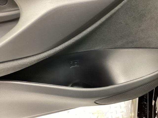 ヤリス Ｘ　登録済未使用車　トヨタセーフティセンス　純正８インチディスプレイオーディオ　バックカメラ　ＥＴＣ（61枚目）